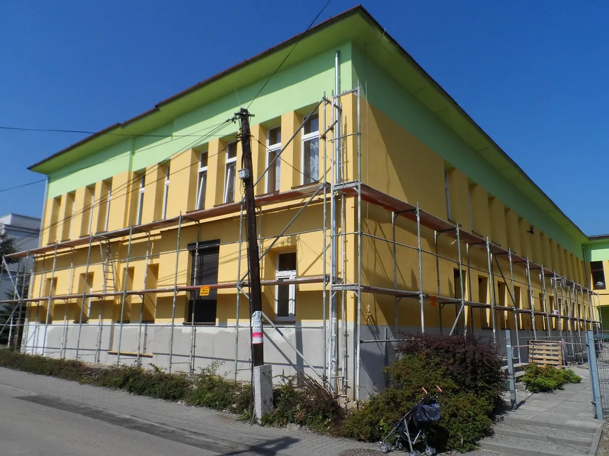7 Exterior Renovation Mistakes That Cost UK Homeowners Money
